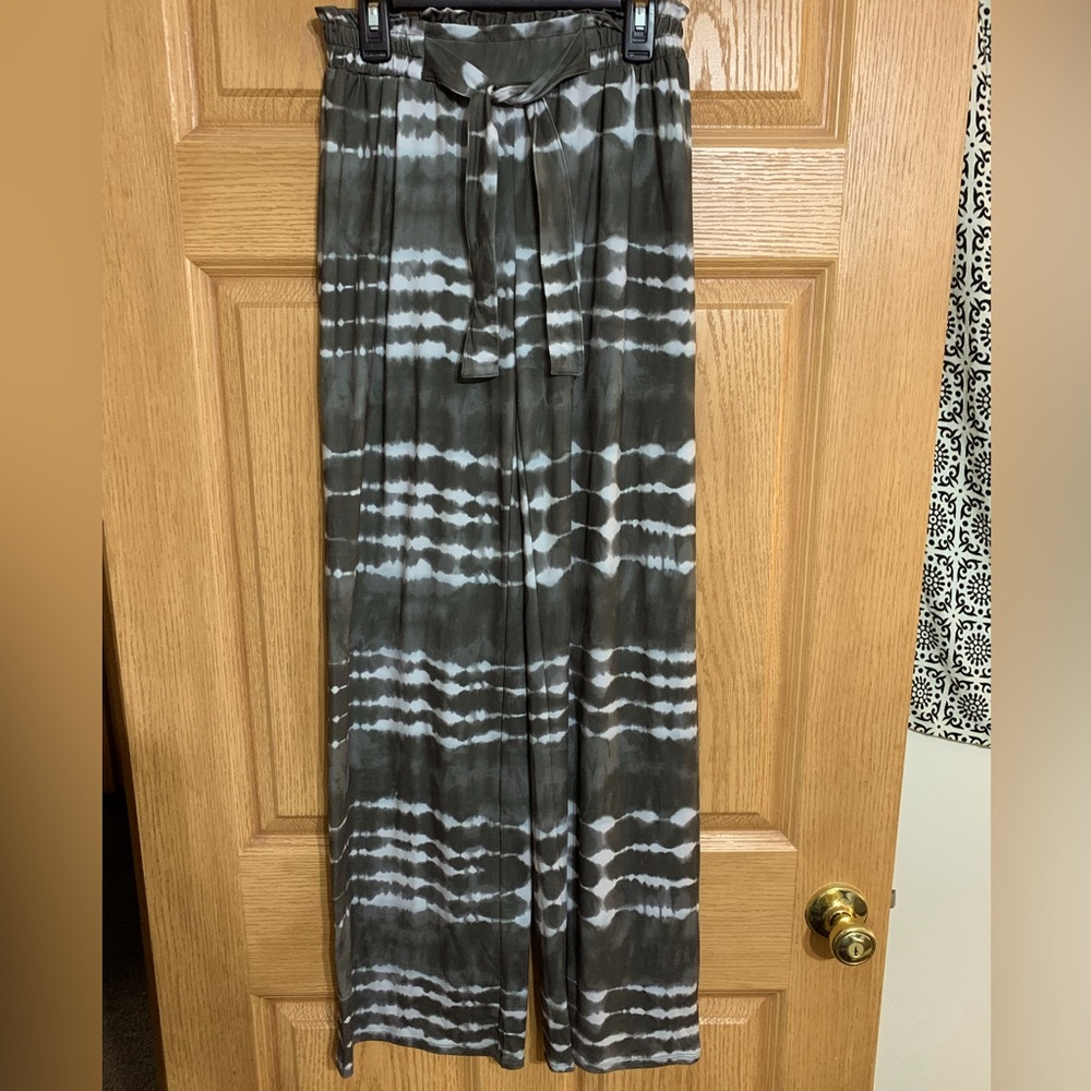 Green and White Women’s Pants